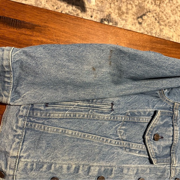 Vintage Levi’s Jean Jacket 1980s - Picture 4 of 8